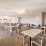 Palmeras Affiliated By Fergus Szálloda 4*