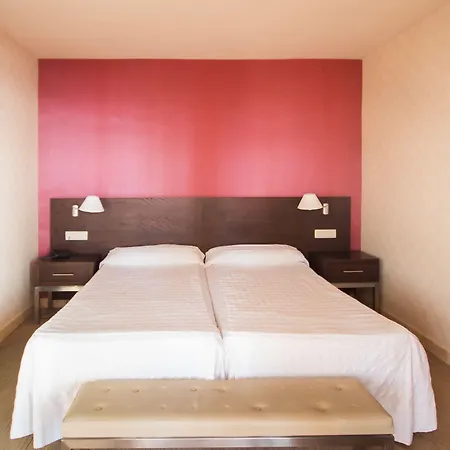 Palmeras Affiliated By Fergus Fuengirola