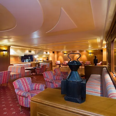 Palmeras Affiliated By Fergus Otel Fuengirola