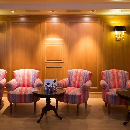 Palmeras Affiliated By Fergus 4* Fuengirola