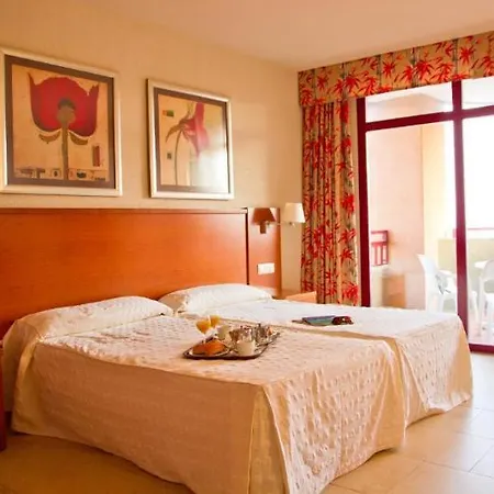 Palmeras Affiliated By Fergus Hotell 4*