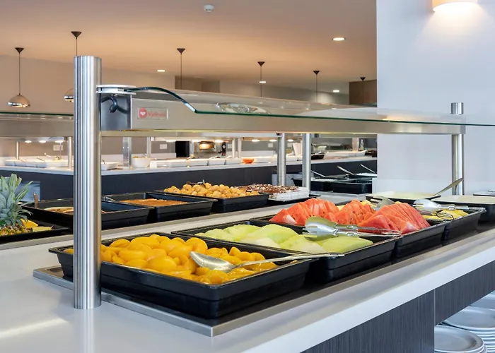 Palmeras Affiliated By Fergus Fuengirola