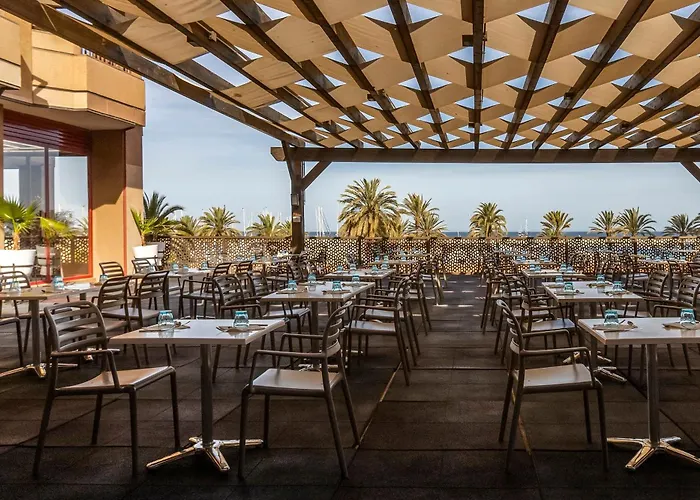 Palmeras Affiliated By Fergus Hotel