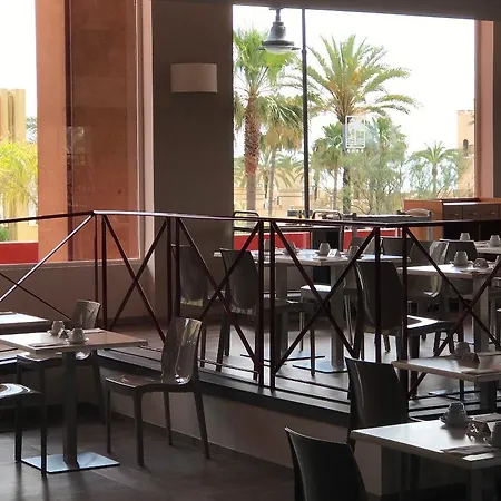 Palmeras Affiliated By Fergus Hotel