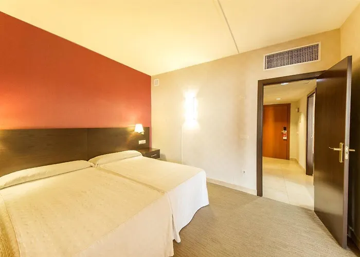 Hotel Palmeras Affiliated By Fergus Fuengirola