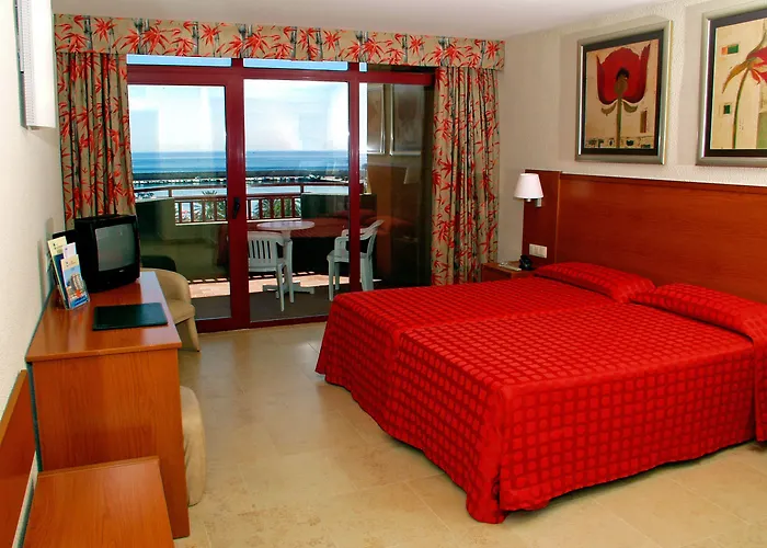 Hotel Palmeras Affiliated By Fergus 4*