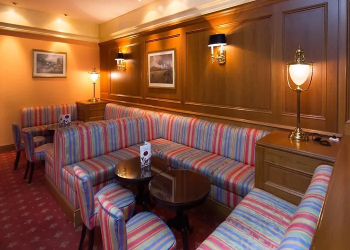 Palmeras Affiliated By Fergus Hotel 4*