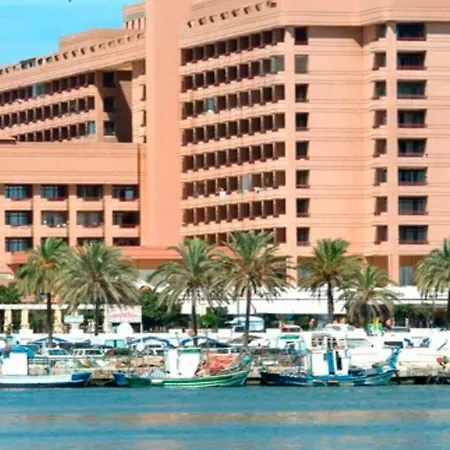 Palmeras Affiliated By Fergus Hotel