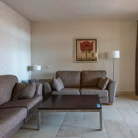 Palmeras Affiliated By Fergus 4* Фуенхірола