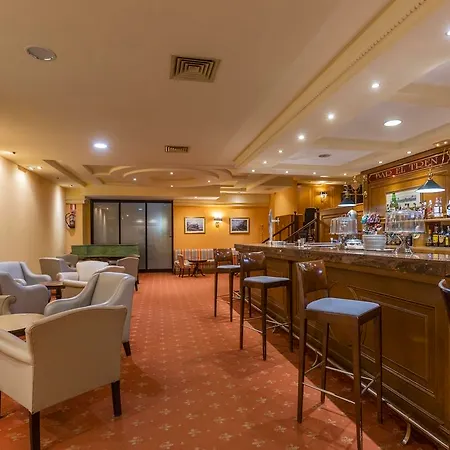 Palmeras Affiliated By Fergus 4* Fuengirola